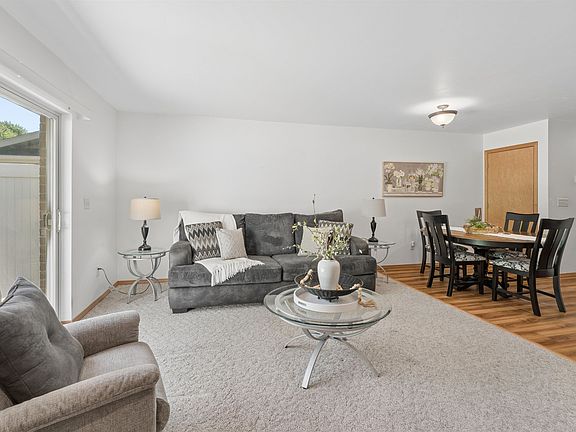 3rd image of 2127 Royal Crest Cir APT 3