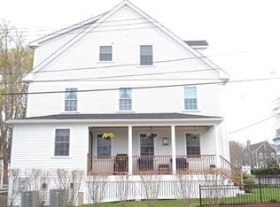 202 Main St, Amesbury, MA 01913