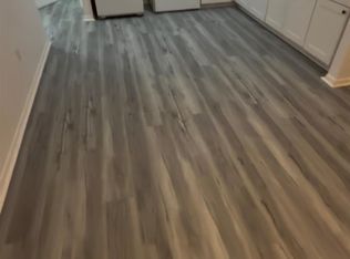 8305 N Marks St, Tampa, FL 33604