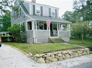 19 Cross St, Dennis Port, MA 02639