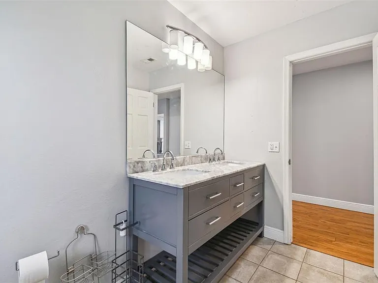 1302 Brandonwood Dr — Photo 45