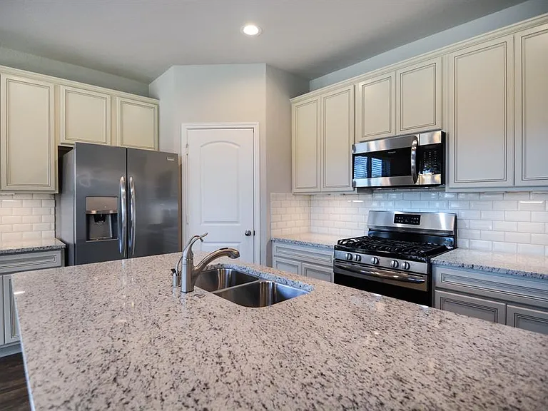 12173 Pearl Bay Ln — Photo 4