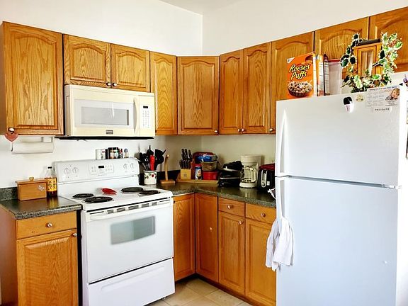 2nd image of 315 S Walnut Ave