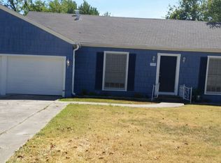 2506 Monroe St, Commerce, TX 75428