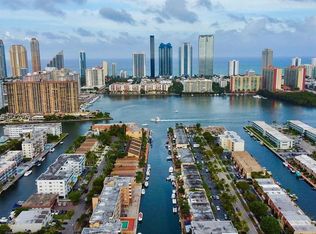 3716 NE 168th St APT 305, North Miami Beach, FL 33160