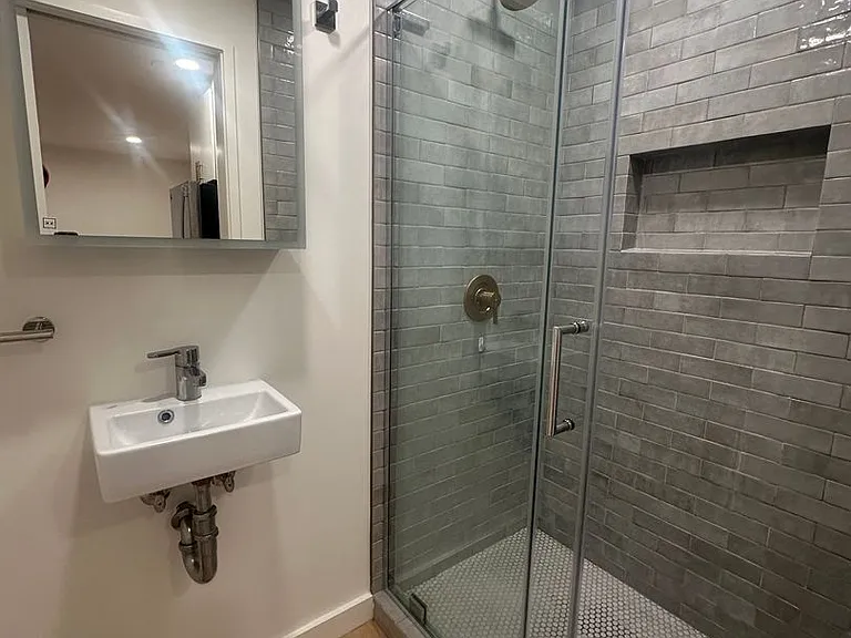 24-34 Jasper Pl #1358R — Photo 4