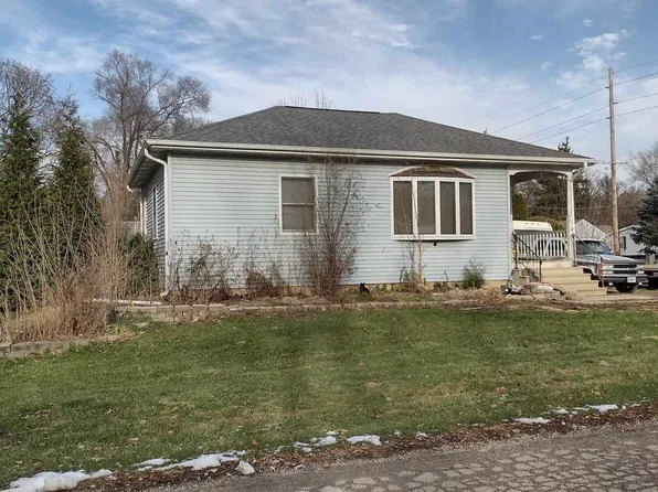 903 Catalpa St, Marseilles, IL 61341