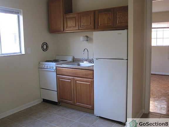 2nd image of 5470 Bahama Ter APT 4