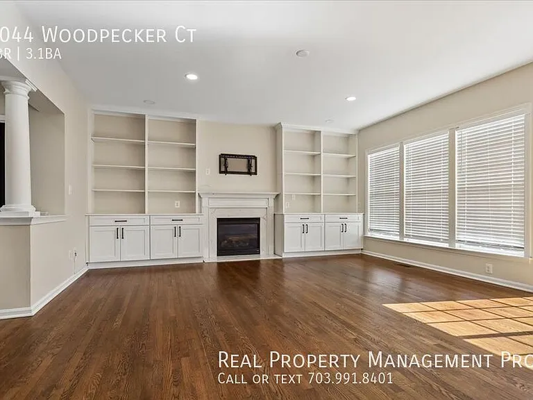 9044 Woodpecker Ct — Photo 8