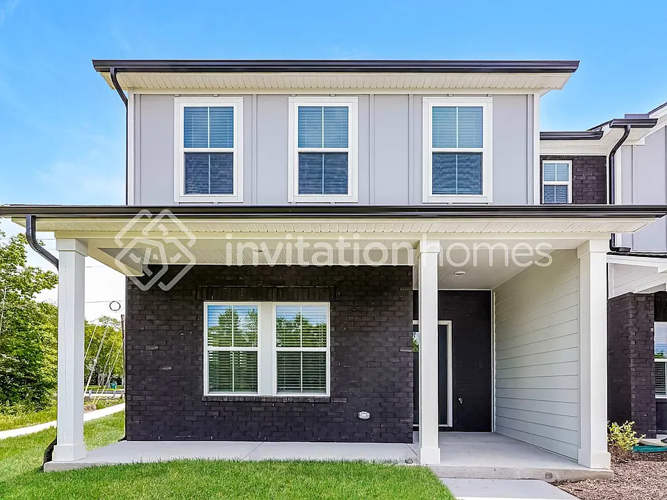 100 Maybrook Dr #1