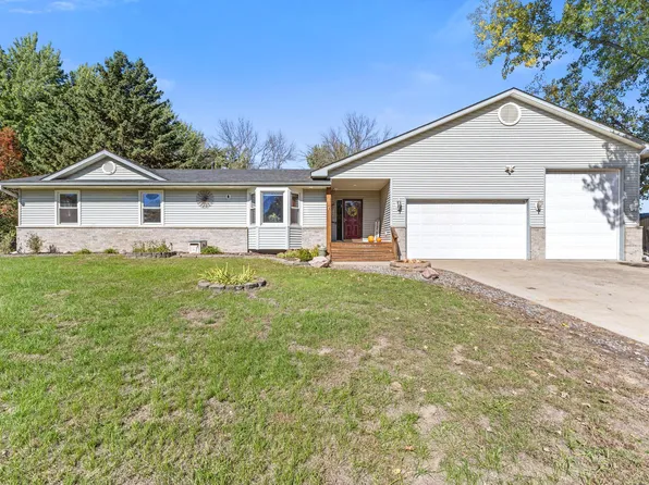 61 212th Ln NW, Oak Grove, MN 55011