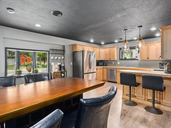 16470 20th St S, Lakeland, MN 55043