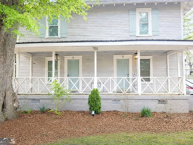 702 Radford St #B — Photo 1