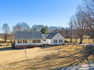 3149 Sand Ridge Rd, Lexington, TN 38351