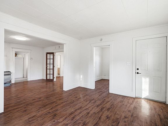 2nd image of 616 S Ray St