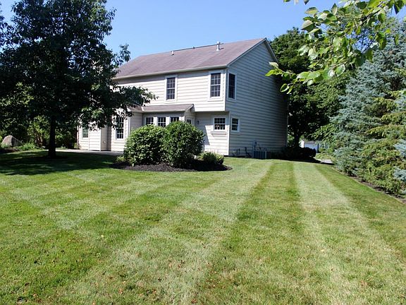 4th image of 5881 Pebble Beach Pl