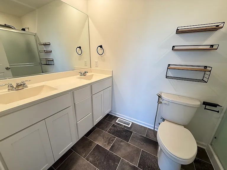 1442 Yosemite Way — Photo 26