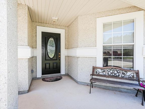 2nd image of 2546 Woodhaven Ct