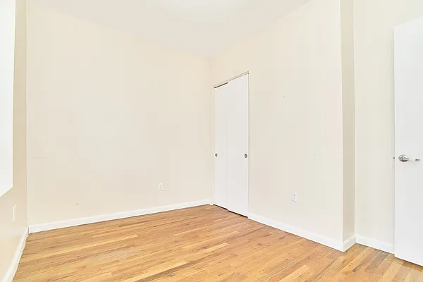 Rented by Compass | media 7