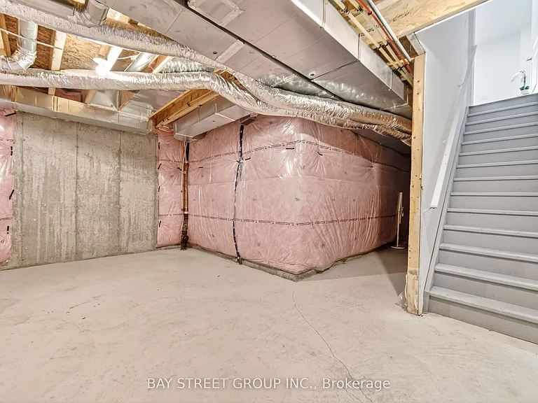 66 Massachusetts Ln — Photo 30