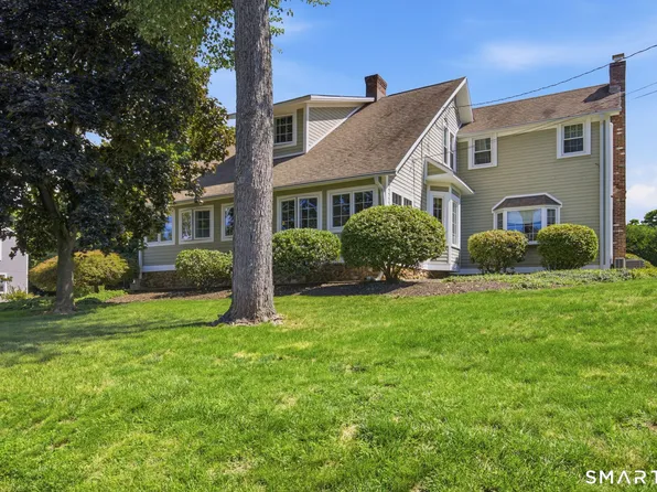 24 Ridgeway Street, Newington, CT 06111