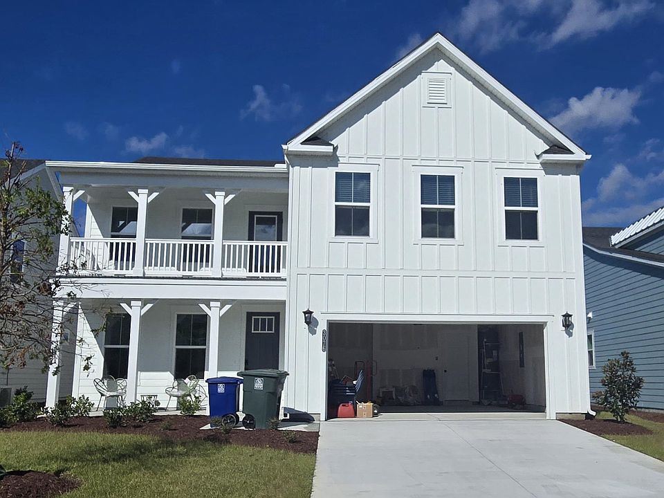 1st image of 3076 Claredon St