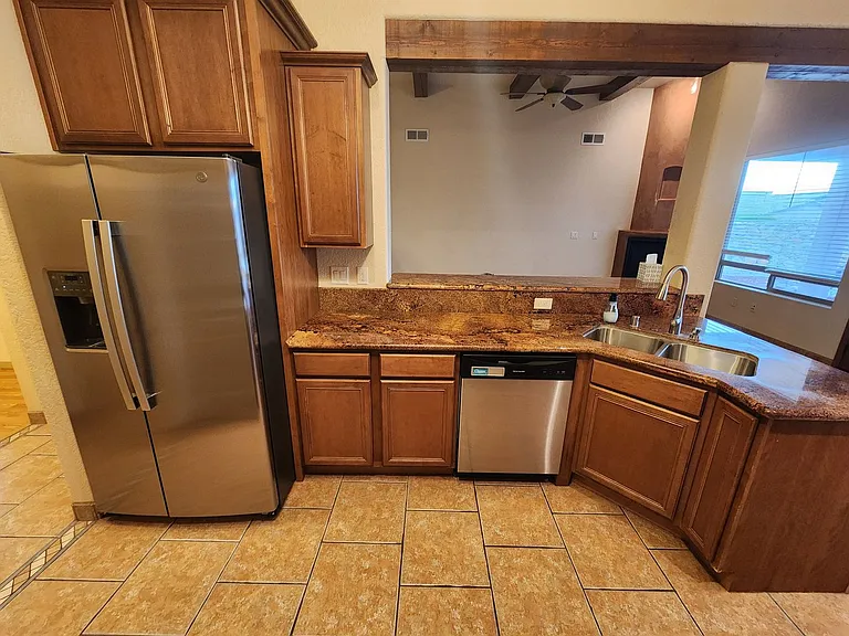 2105 San Patricio Loop — Photo 10