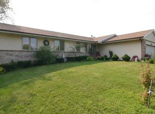 1681 S Trainer Rd, Rockford, IL 61108