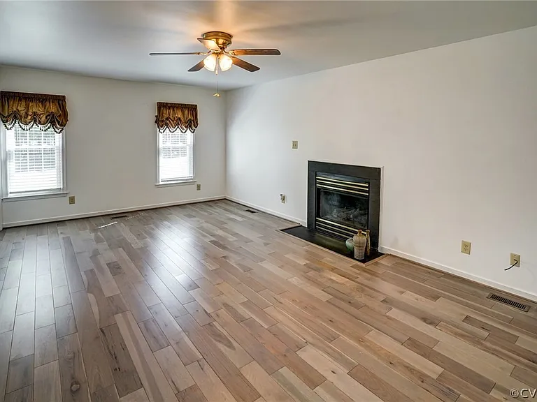 8112 Nashua Dr — Photo 9
