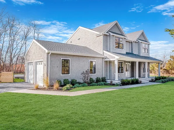 242 Maple Lane, Greenport, NY 11944
