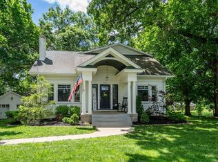 3813 Boomer Rd, Cincinnati, OH 45247