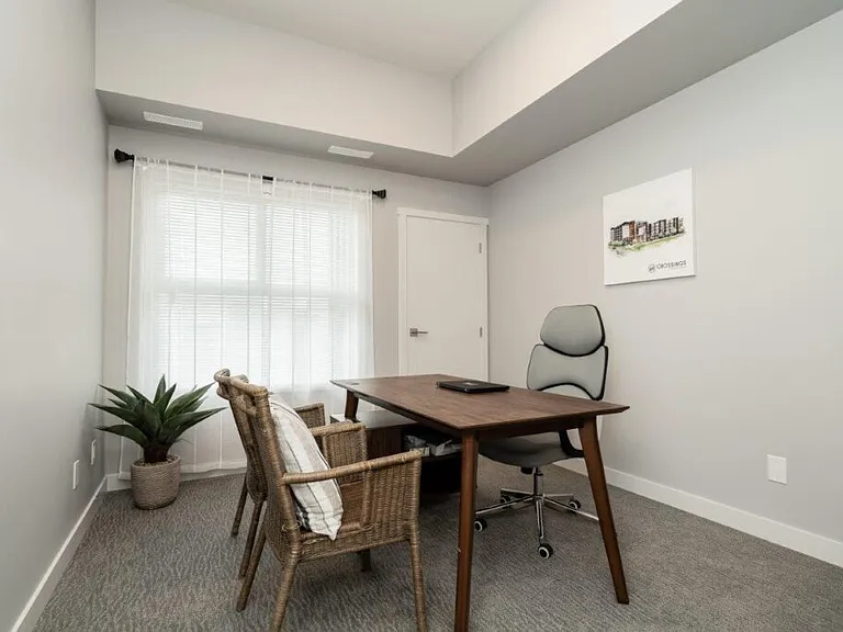 425 Ballantrae Dr — Photo 44