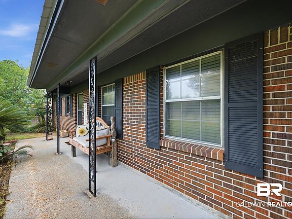 3rd image of 202 N Driskell Ave