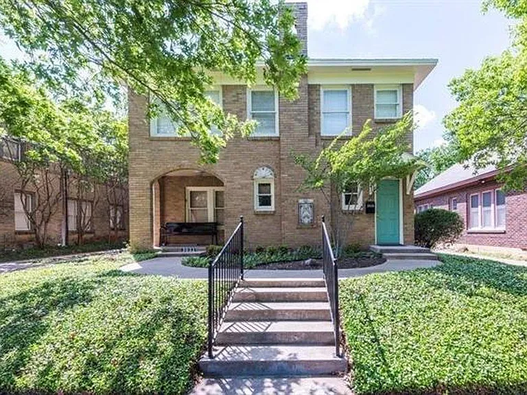 3032 Willing Ave — Photo 1