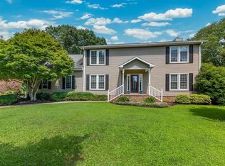 225 Hawkins Creek Ct, Greenville, SC 29609