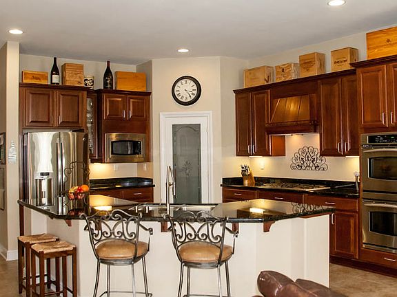 4th image of 1773 Morella Cir