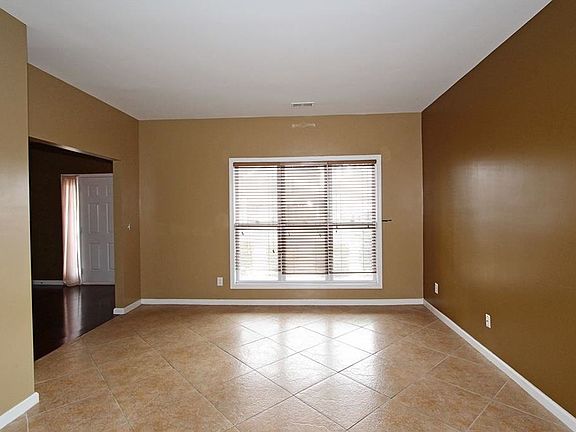 4th image of 2306 Peach Shoals Cir