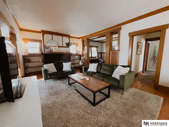 4th image of 2426 Park Ave