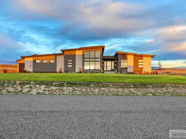 7699 S Packbridge Ln, Idaho Falls, ID 83406