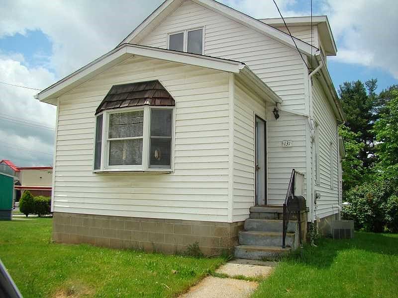 1st image of 131 N Morrow St