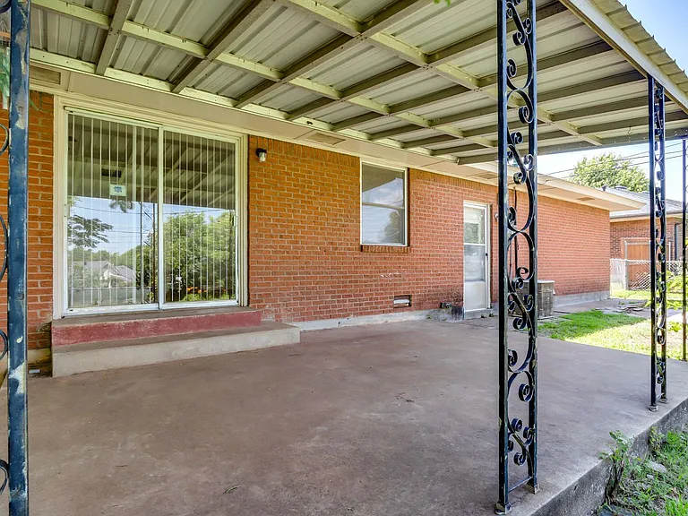 3516 Mount Pleasant Dr — Photo 41