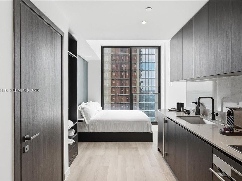 1st image of 20 NE 11th 4803 Miami #4803