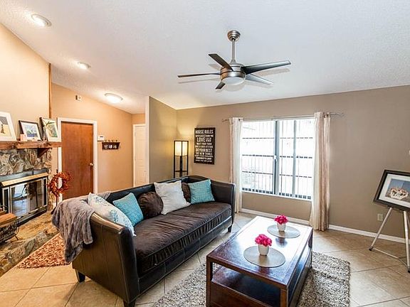 3rd image of 2136 Colonial Blvd W