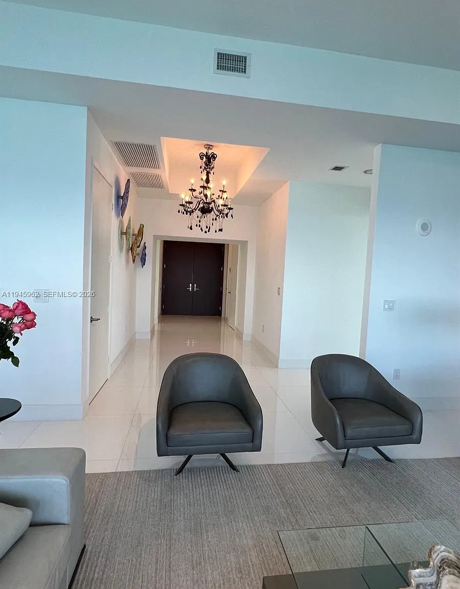 Tdr Tower Iii Condo — Photo 3