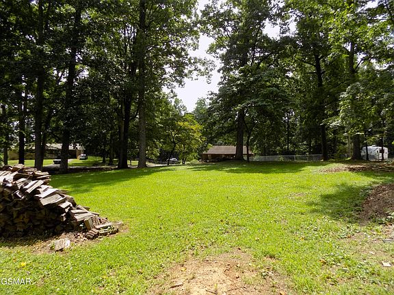 3rd image of 985 Ronald Dr Lot 95&96