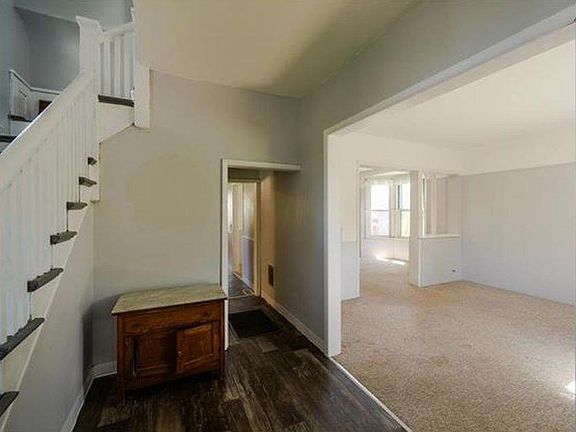 5th image of 4739 Sigel Ave
