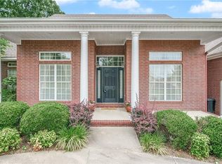 1500 Springhills Dr, Alma, AR 72921