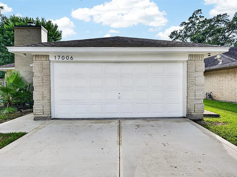 17006 Enchanted Cir E — Photo 4