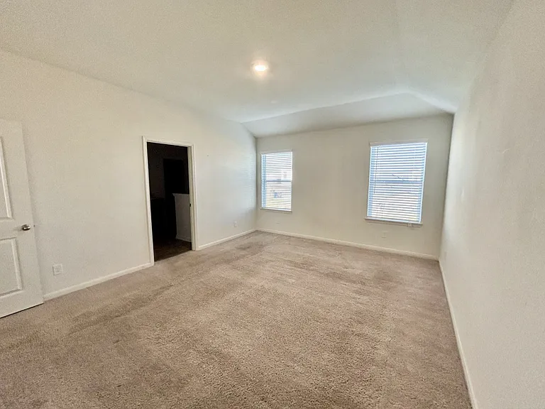 15114 Harbor Lndg — Photo 7