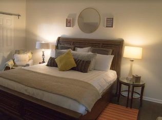 2265 Cobb Creek Dr, Decatur, GA 30032